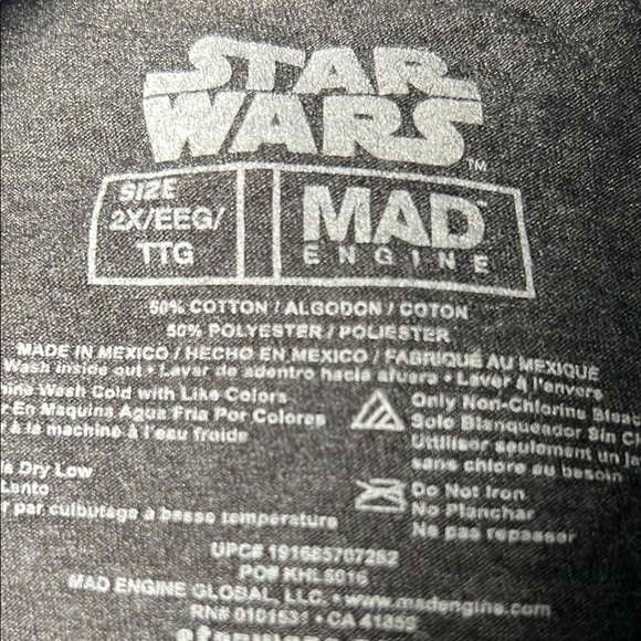 🌠Star Wars 1977 Gray Tee with colorful Design - Picture 3 of 7